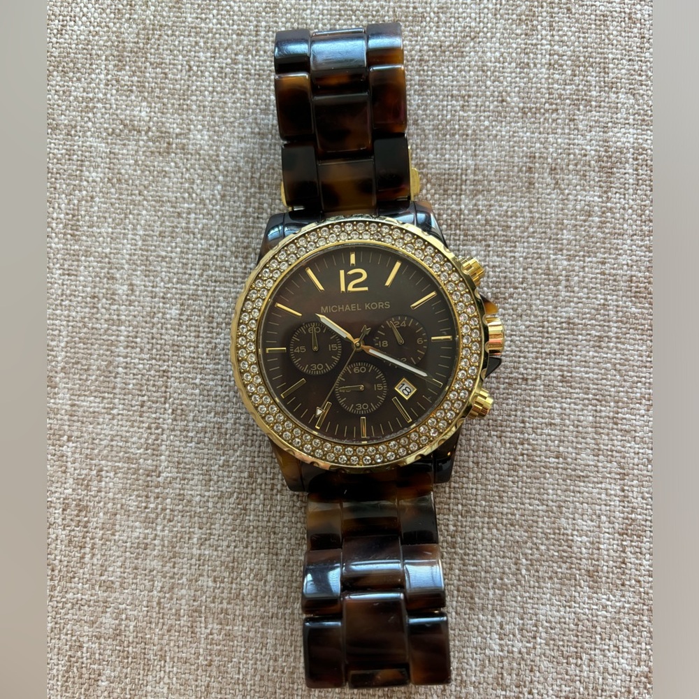 Michael Kors oversized MK5557 Madison watch in tortoise
